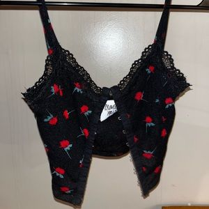 Black rose crop top